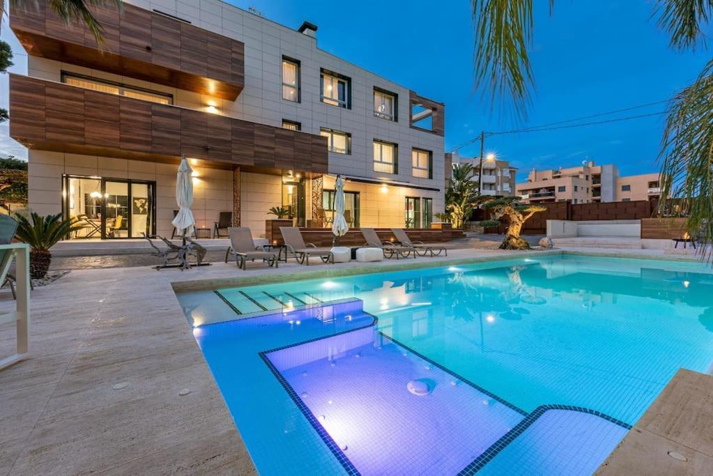 ミアミ・プラトーヤLuxury Casa Con Piscina, Wifi, 150M Dal Mareアパートメント エクステリア 写真