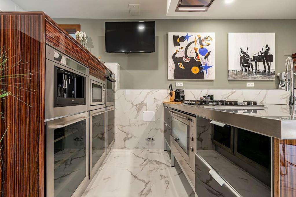 ミアミ・プラトーヤLuxury Casa Con Piscina, Wifi, 150M Dal Mareアパートメント エクステリア 写真